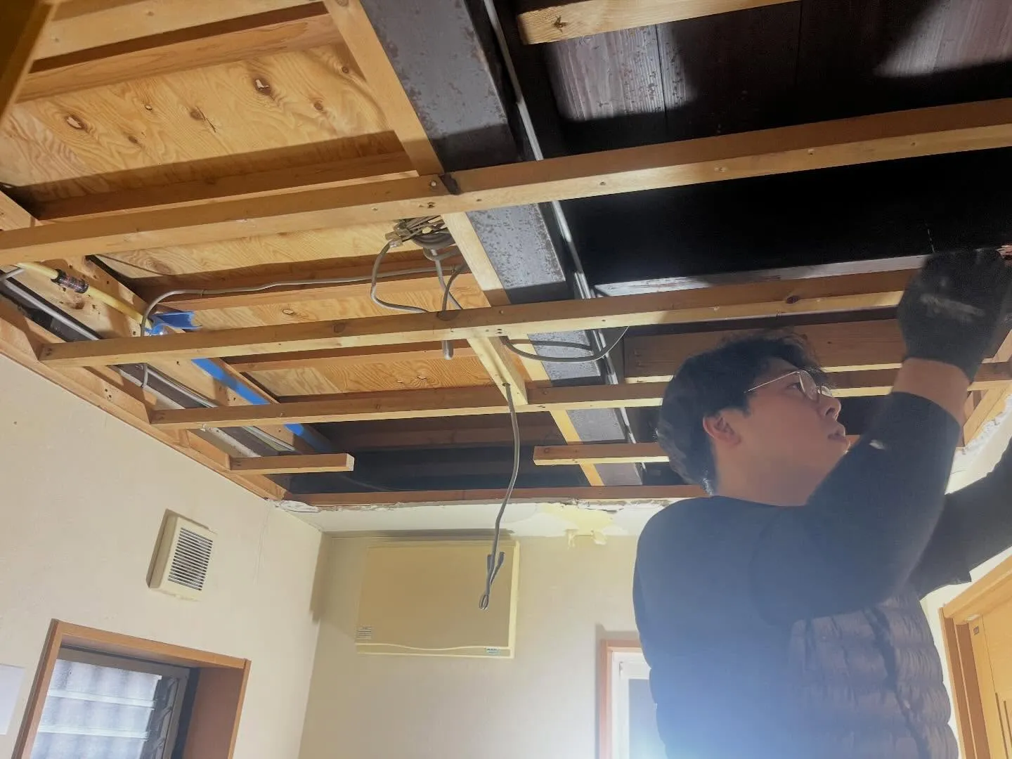 水漏れや損傷でお困りの天井、私たちにお任せください！最近担当...