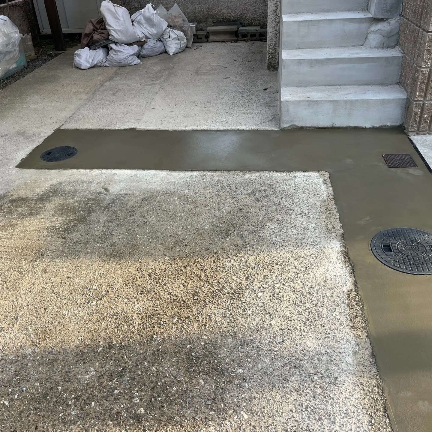 割れてしまったコンクリート桝の交換工事が無事に完了しました。