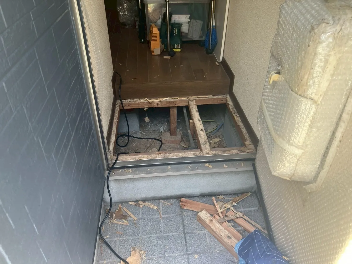 西宮市O様邸　白蟻防除